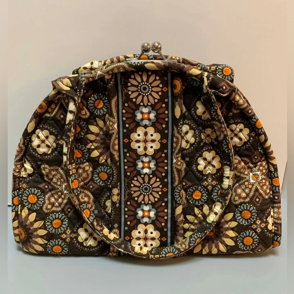 Vera Bradley Shoulder Bag with Retired Canyon Pattern and Kiss-Lock Closure - Picture 3 of 14